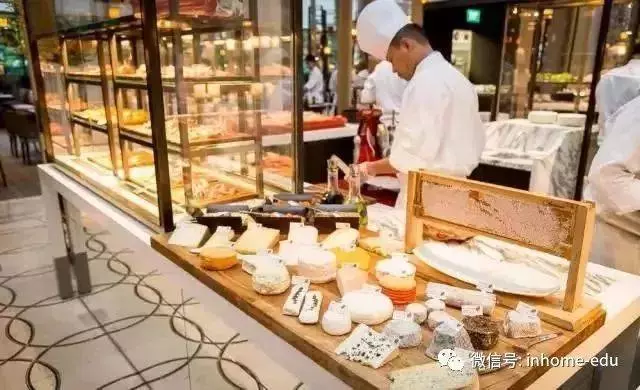 新加坡好吃到炸裂的酒店自助餐Top10 !