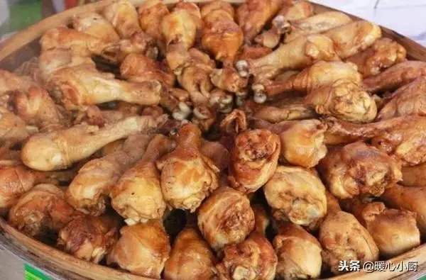 阿姨去工地做飯,色香味俱全,剛做10天就被開除,老闆:不扣工資已經仁慈!
