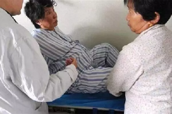 女人生第二胎最晚的年齡是幾歲?醫生:超過這個年齡對大人孩子都不好!