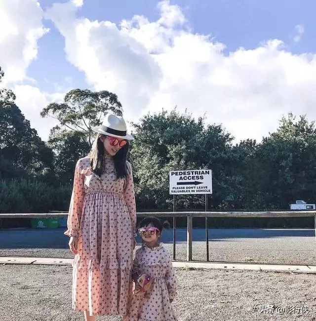 周杰倫女兒近照曝光網友炸鍋了,完美避開媽媽美貌,繼承爸爸長相!