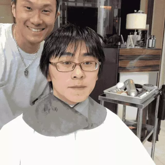 日本小哥為了剪出理想髮型,跑了12家理髮店剪了11次頭!最終造型完全顛覆氣質…