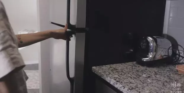家裡一件家具都沒有???姑娘你這5年怎麼過的…