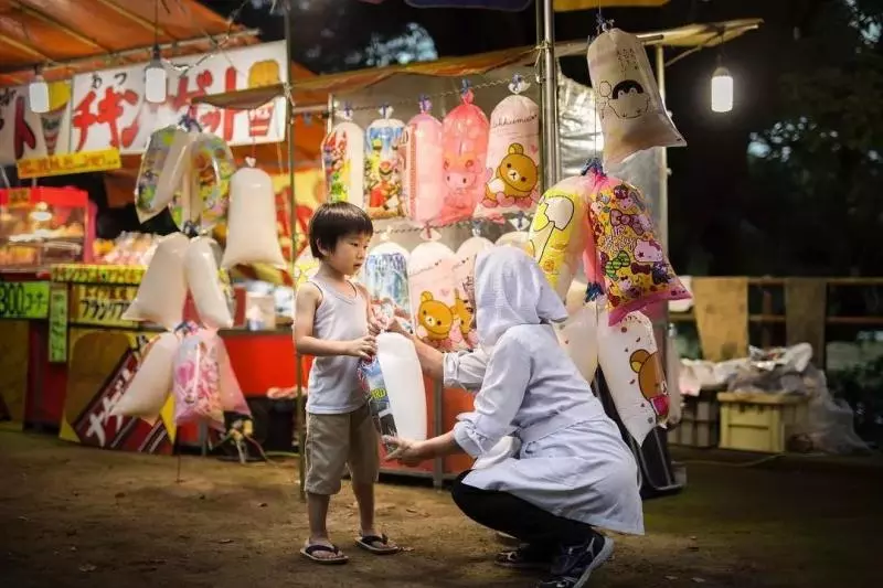 日本攝影師曝光兒子私房照,背景卻意外走紅:這才是我們嚮往的夏天
