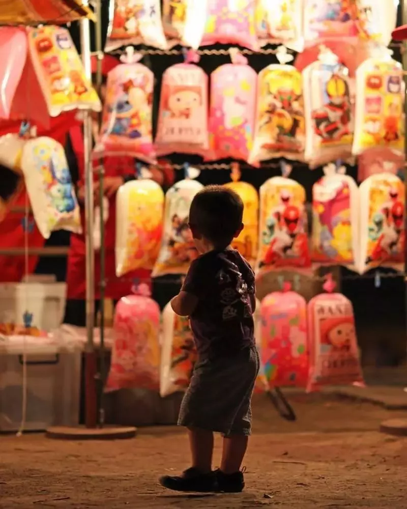 日本攝影師曝光兒子私房照,背景卻意外走紅:這才是我們嚮往的夏天