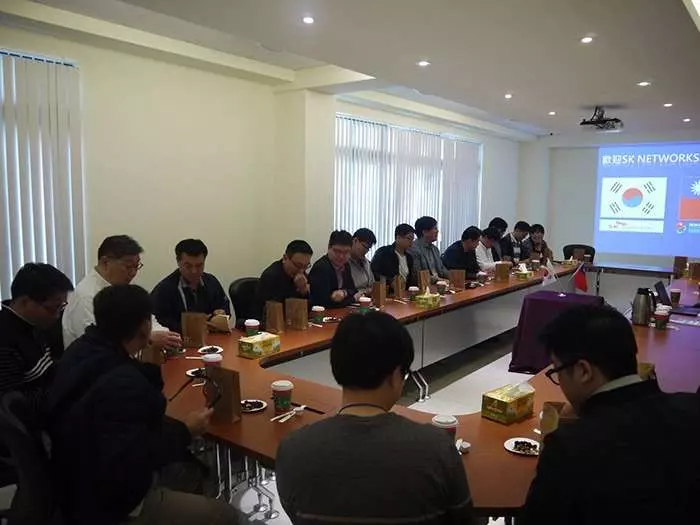 「越無能的人越愛開會」 心理學博士點出真相:假裝自己對公司很重要