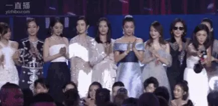 讓人心疼了10年的張韶涵,發個問號都「被」上熱搜:人生是部狗血偶像劇,還好我有翅膀可以飛翔