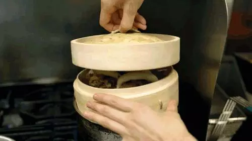 從厭食症到最火主廚,她開了家創意素食餐廳,名人明星都要提前一個月預約