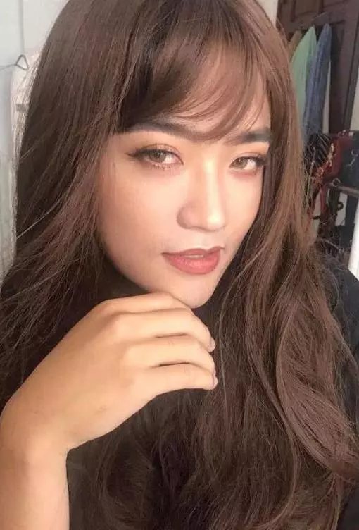 女孩閒來無事給男友化妝並上傳至網路,網友:簡直比女孩還漂亮!