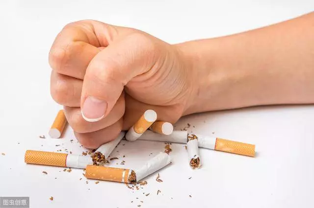 中年男人,菸癮、色癮和酒癮之中要戒掉兩樣癮,戒掉哪兩樣好?