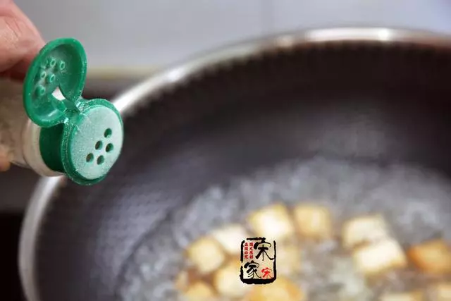 明日寒露多喝這湯,5分鐘做一鍋,潤喉防燥保健康,家人正需要