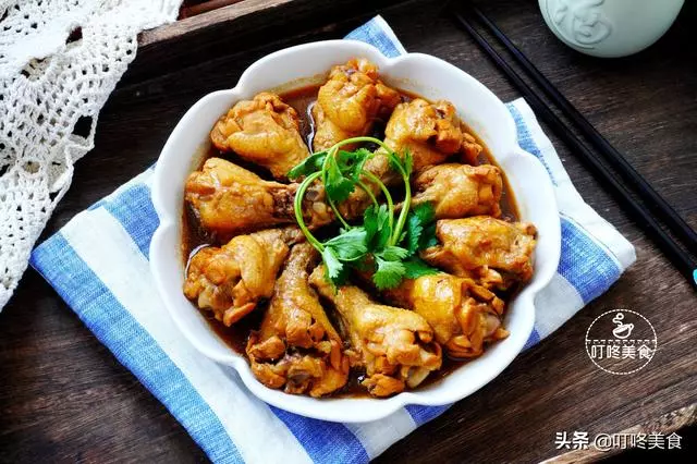 雞翅的懶人做法,不用炒不用炸,往鍋裡一丟鮮香營養
