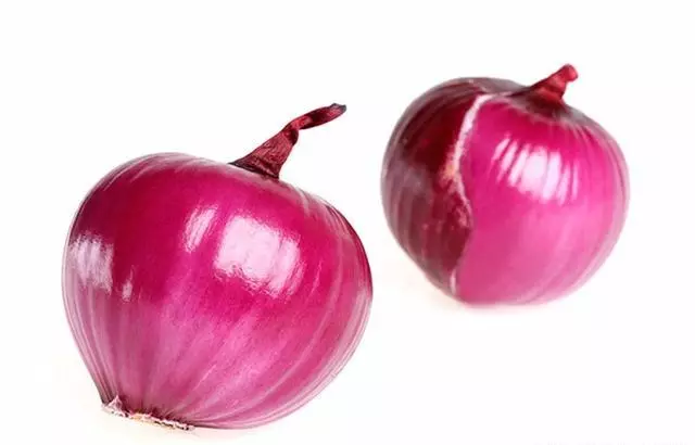 洋蔥號稱「蔬菜皇后」,它到底有什麼功效?哪種人真心不能吃?
