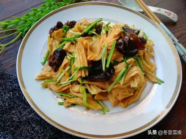 買回家腐竹不會做,教你12道腐竹的做法,百吃不膩,營養又好吃
