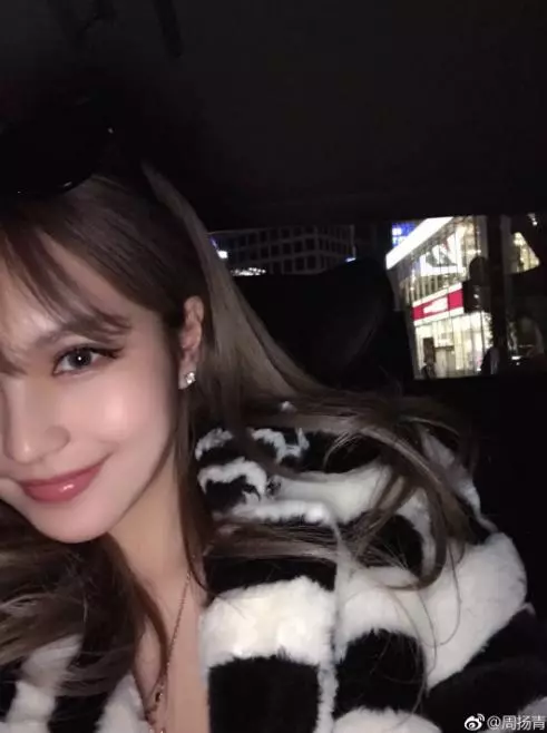 關掉濾鏡阿嬌長這樣?給了如此絕美的容顏卻給了她暴殄天物的審美!