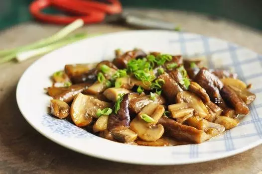 茄子的15種特色做法,學會了可以開茄子宴啦,瞬間就愛上了