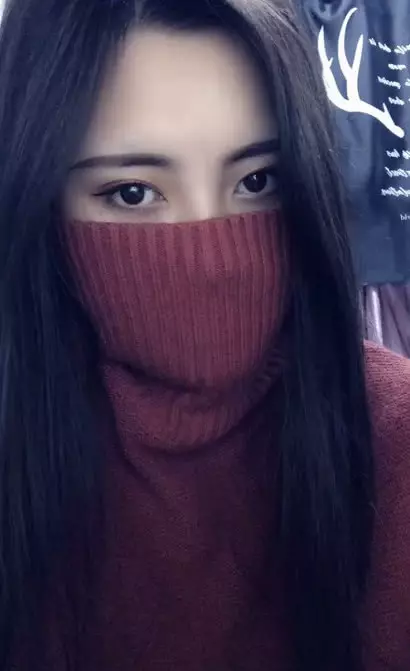 口罩小姐姐意外走紅!前一秒驚艷動人,後一秒竟讓人懷疑人生!
