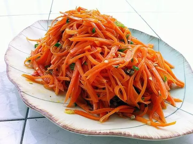 一根胡蘿蔔,百搭食材,分享10種胡蘿蔔經典做法,口感營養均衡