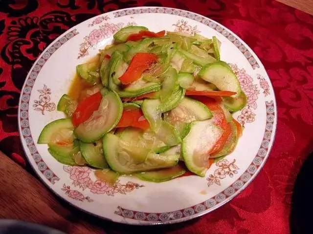 一根胡蘿蔔,百搭食材,分享10種胡蘿蔔經典做法,口感營養均衡