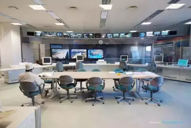 可怕的日本人,耗資200億,歷時14年,把下水道建成「地下神殿」!