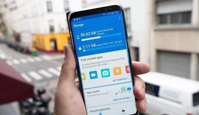 手機卡頓別再傻傻清理垃圾了,四個技巧讓你手機多用兩年!
