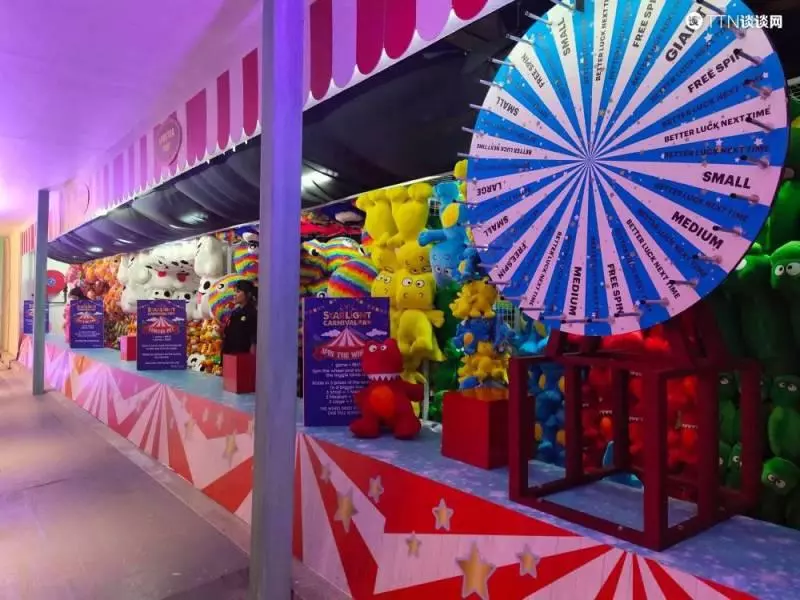 雲頂世界Starlight Carnival的必去原因!戶外觀看超驚艷噴水池秀+美食餐車多到爆!