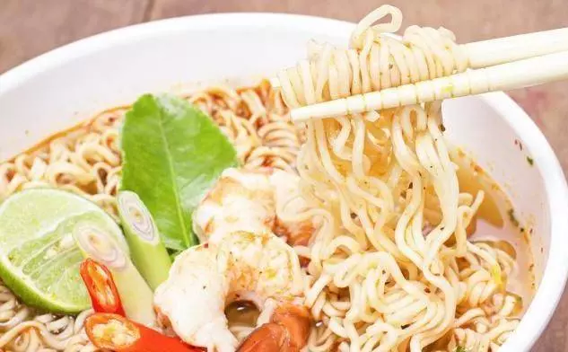 愛吃麵條的人 和愛吃米飯的人相比 哪一個身體會更好?