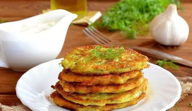 愛吃麵條的人 和愛吃米飯的人相比 哪一個身體會更好?