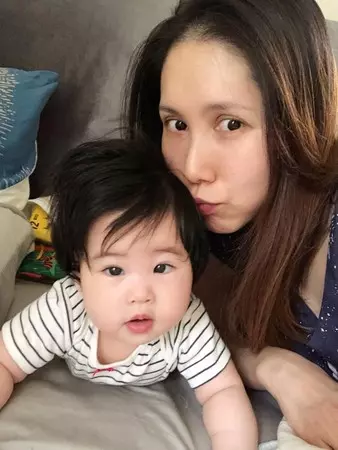喜迎金孫!余苑綺順利「生下第二胎」全家樂翻了 網一看笑喊:「寶寶長得超像余天」