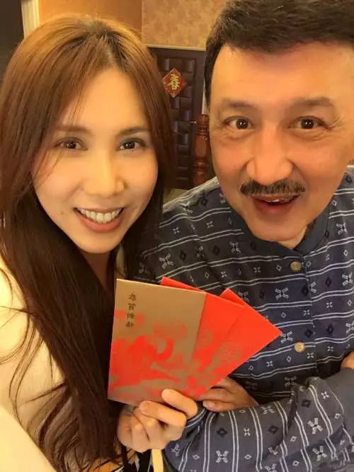 喜迎金孫!余苑綺順利「生下第二胎」全家樂翻了 網一看笑喊:「寶寶長得超像余天」