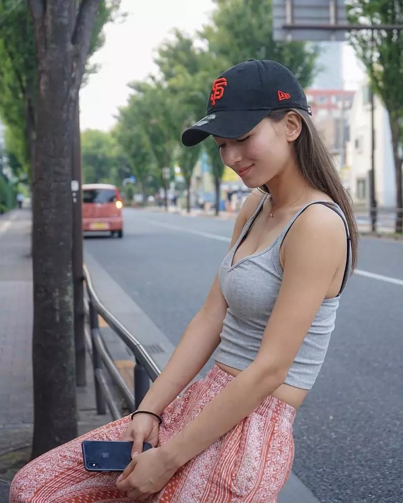 話題女記者「宮河麻耶」同時是健身女網紅,超緊實,夾起來可不得了!