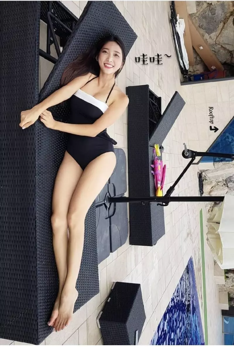 大學二年紀正妹校花, 天使般的笑容~
