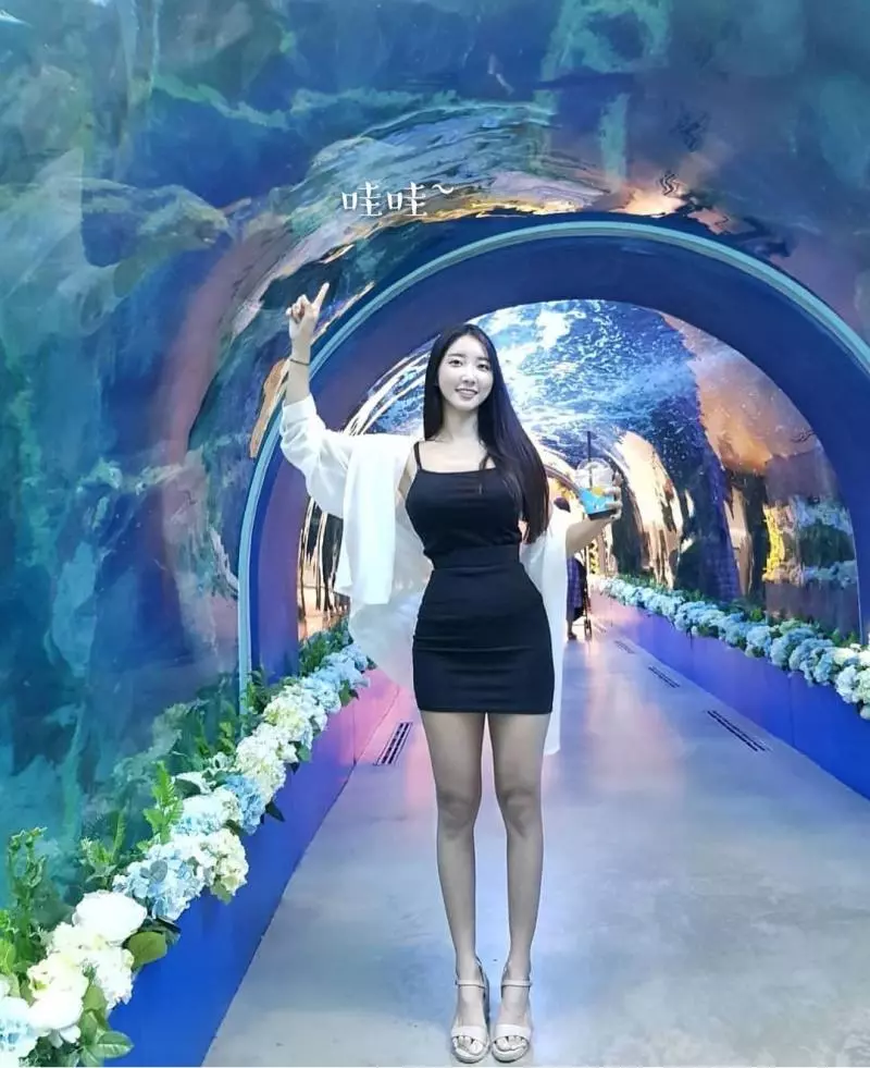 大學二年紀正妹校花, 天使般的笑容~