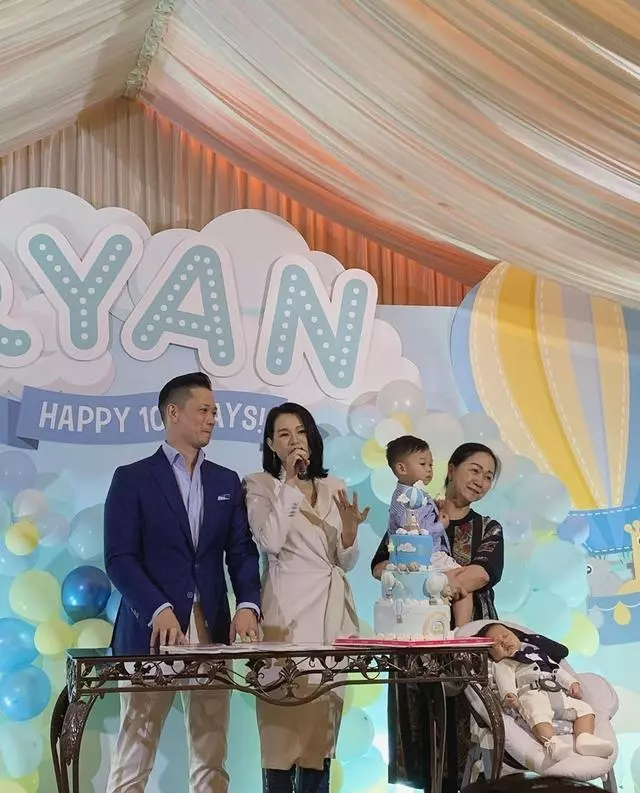胡杏兒為2歲兒子舉辦生日趴,奕霆在爸爸懷裡拍手