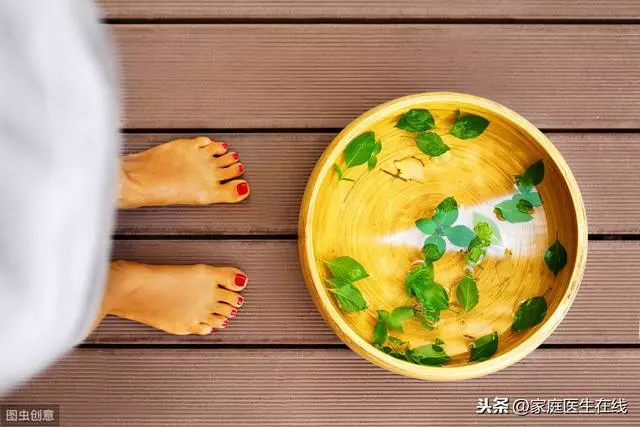堅持用生薑水泡腳,3個好處會「眷顧」你