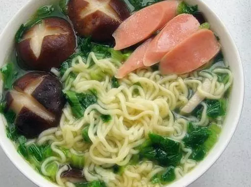 方便麵除了泡還能怎麼吃?教你18種方便麵做法,以前算是白吃了