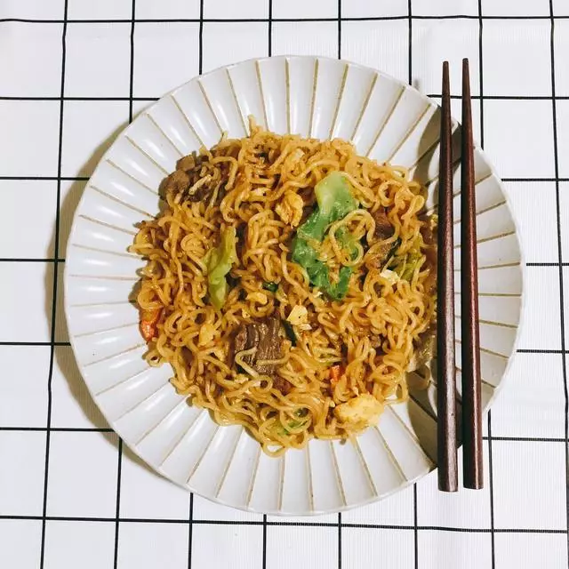 方便麵除了泡還能怎麼吃?教你18種方便麵做法,以前算是白吃了
