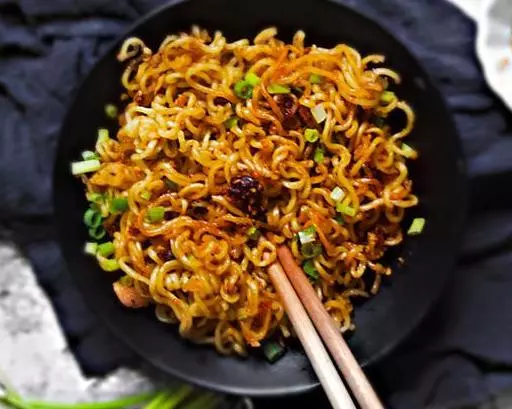 方便麵除了泡還能怎麼吃?教你18種方便麵做法,以前算是白吃了