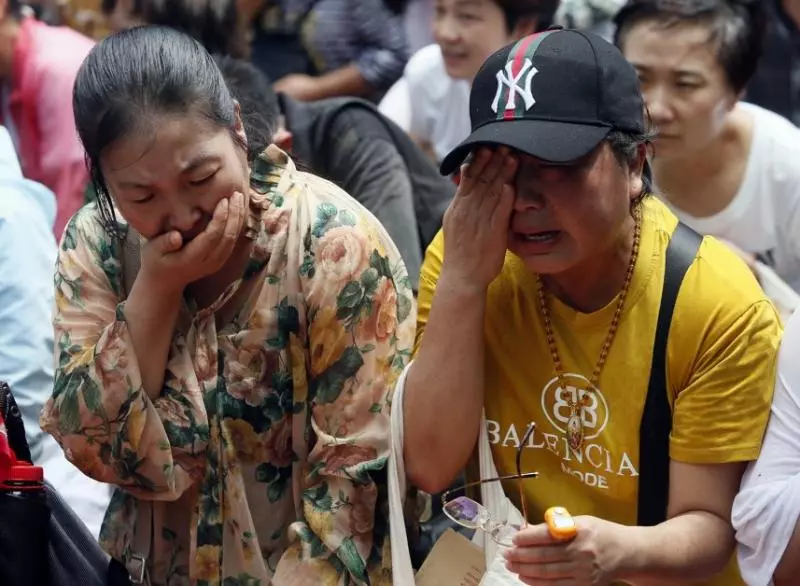 【安邦路的OSK大廈大件事】,逾100名中國籍男女越洋到「吉隆坡」,求大馬政府替他們主持公道!