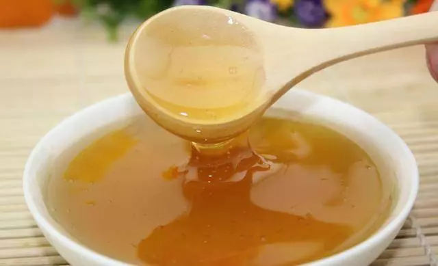 常吃蜂蜜好處多?專家:三種人請對蜂蜜說「不」 !