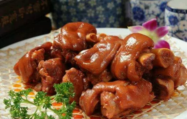 20種大豬蹄的家常做法,味道堪比熟食店,肉質軟綿,讓人慾罷不能