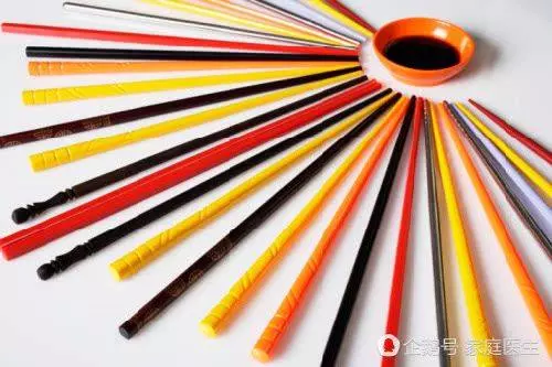 竹筷、木筷、金屬筷、塑料筷,哪種筷子更健康?