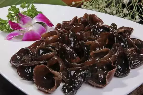 這5種食材,讓你跟粗糙、長痘皮膚說再見!