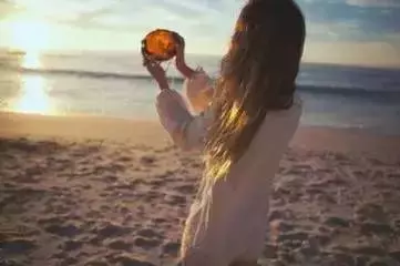 有些事,我不是不知道,只是沒解釋,我不傻,只是不想說!