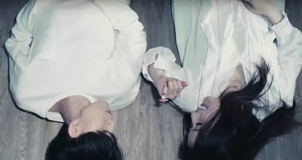 「妳要什麼我都給妳啦!」讓12星座男無法抗拒的「撒嬌」方式!射手最愛調皮打鬧、牡羊想聽妳說他「好棒」!