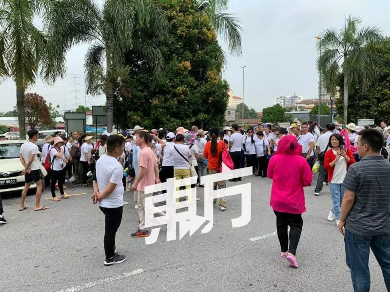 【今早會見中國大使館官員】中國投資者再次放狠話!