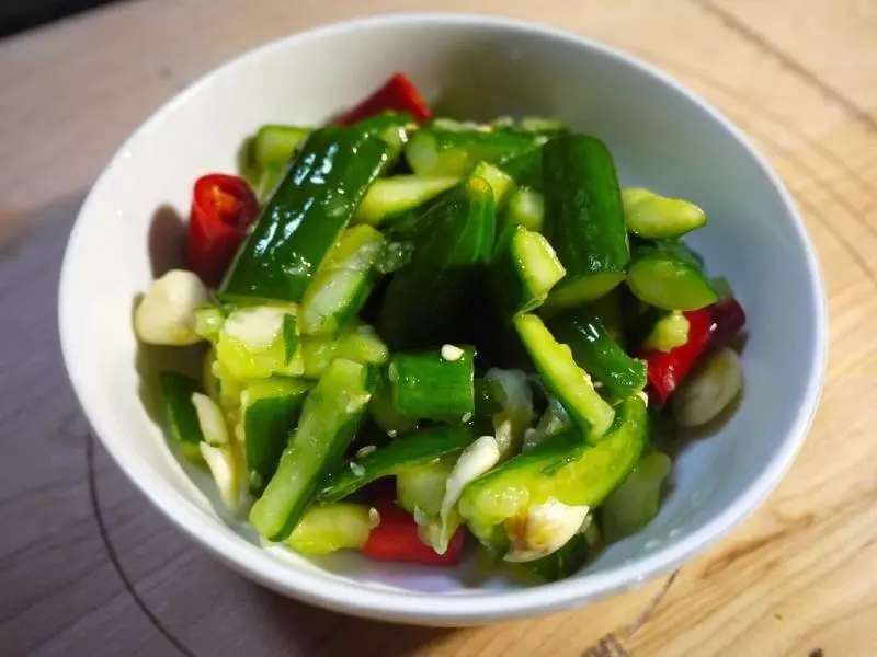 外出吃水餃,結帳後要離開時,老闆說了一句:『以後要常回家吃飯哦!』 網友:會不會吃著吃著就變老闆娘了