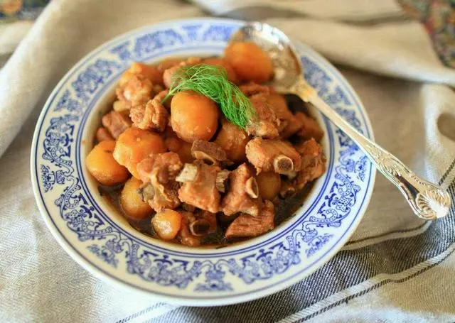 土豆可以當飯吃,分享10種土豆做法,享受這一頓土豆開會