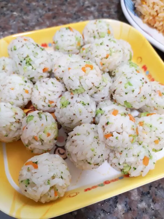 小銀魚的20種做法,香嫩可口,食客排隊也要買,忘不了的味道
