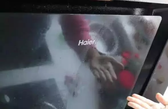 不要再用小蘇打去除油污了,加點它去油效果翻倍!快試試吧 原文網址:https://kknews.cc/home/lqm