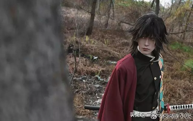 鬼滅之刃cos:八犬碰撞富岡義勇,這位冷冽的男神我可以